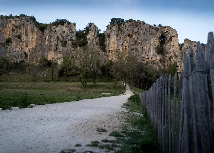 Domaine Mary's